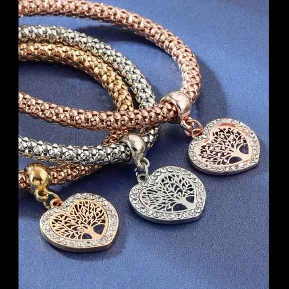 ⭐️RESTOCK⭐️NEW! Gold / Silver / Rose Gold & CZ Tree 🌳 of Life Bracelets - Picture 4 of 8